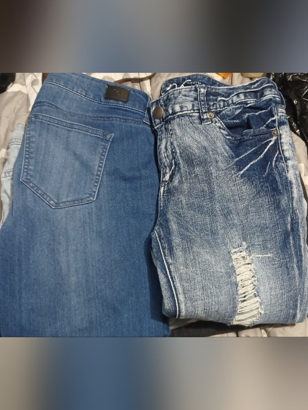 Womens Size 8 Clothing Lot Y2k Destroyed Denim Jeans And Another Pair Blue Jeans